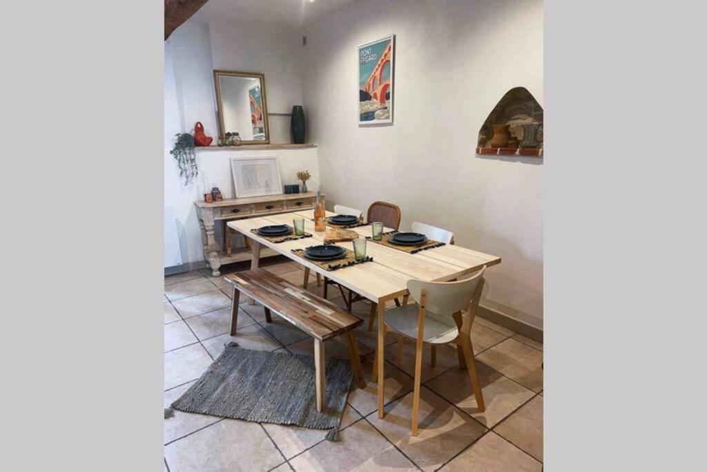 Superbe Appartement En Pierre Fraichement Renove Bernis Екстериор снимка
